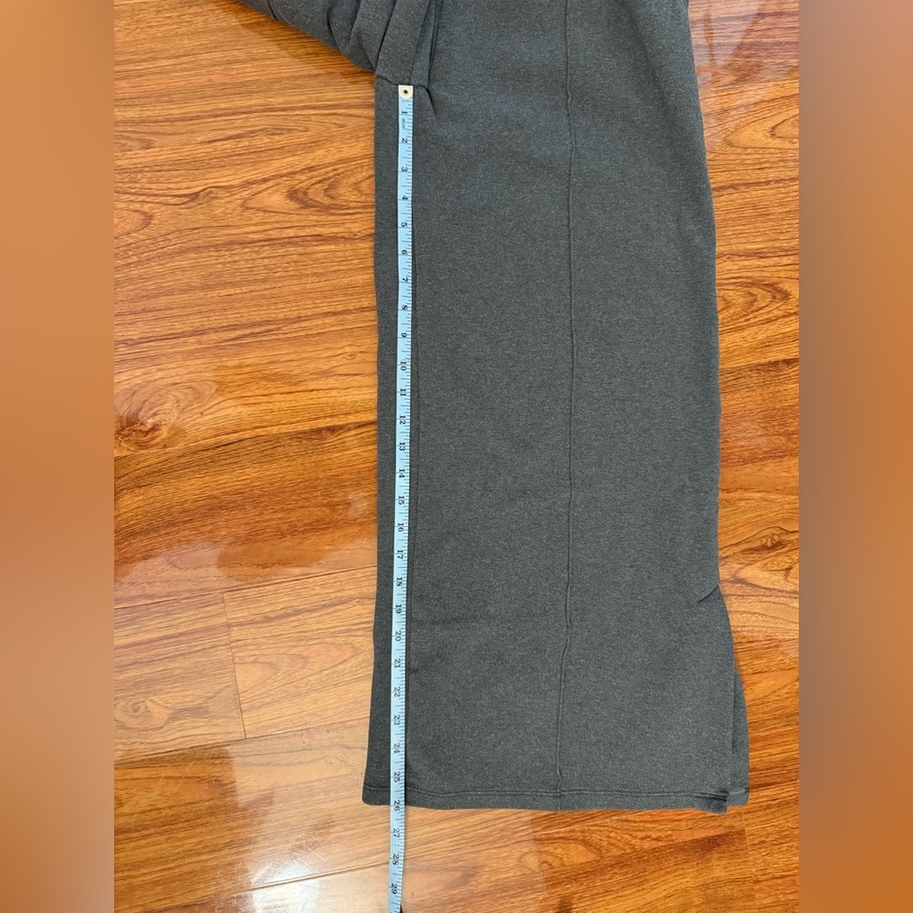 POPFLEX Ooey Gooey Wide-Leg Pull-On Pants in Charcoal - M petite - Picture 6 of 8